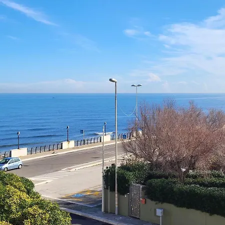 Casa Al Mare Konukevi Bari